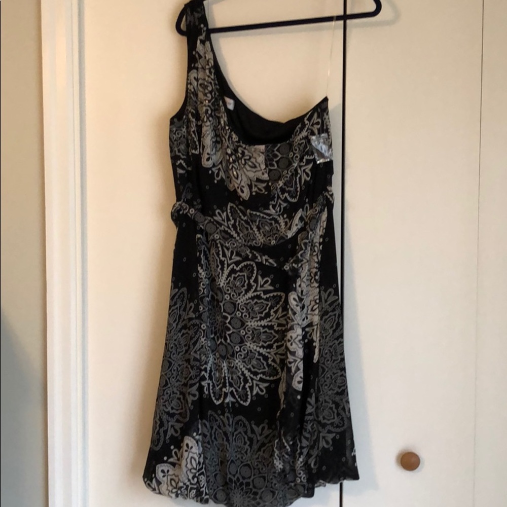 BNWT One shoulder chiffon lined sundress